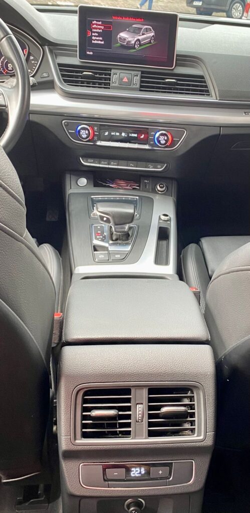 AUDI Q5 S LINE