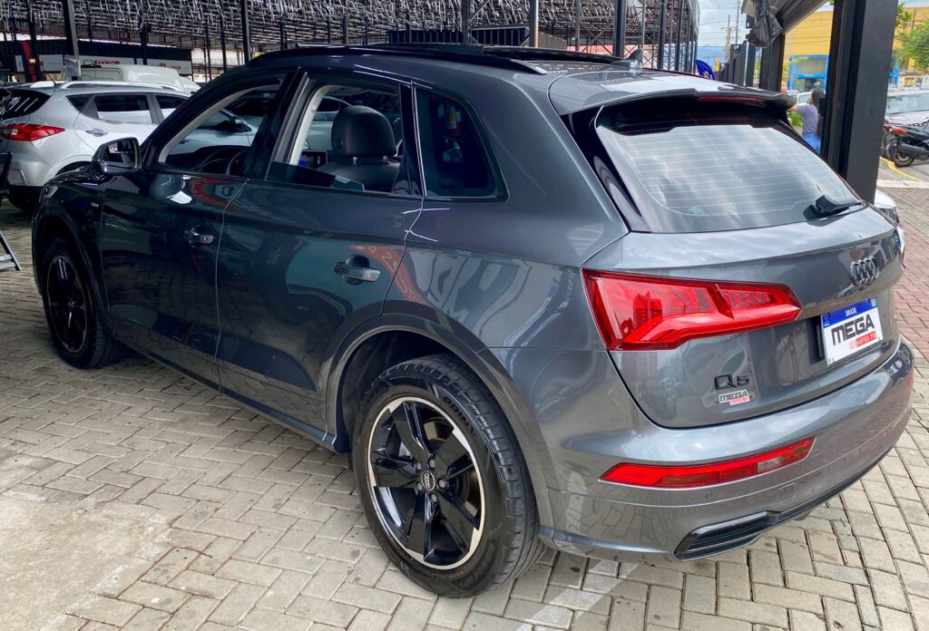 AUDI Q5 S LINE